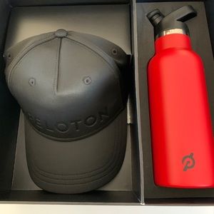 Peloton Gift Set (Baseball Cap/SS Water Bottle)